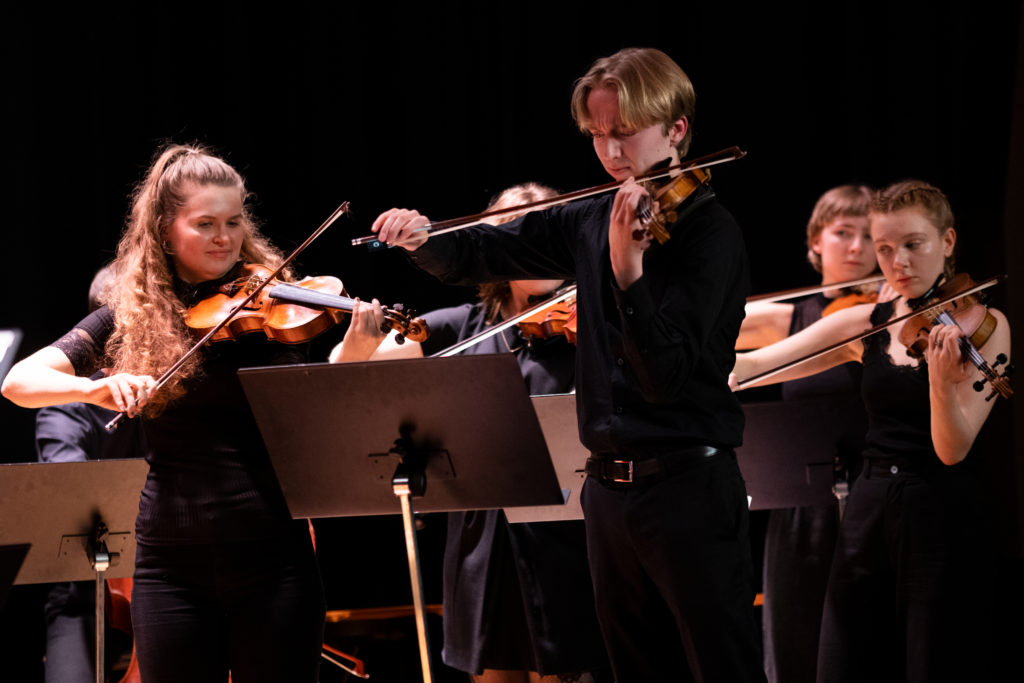 Jens Webster. Juniorsolistene stod for det musikalske innslaget under Strykerkonferansen 2023.